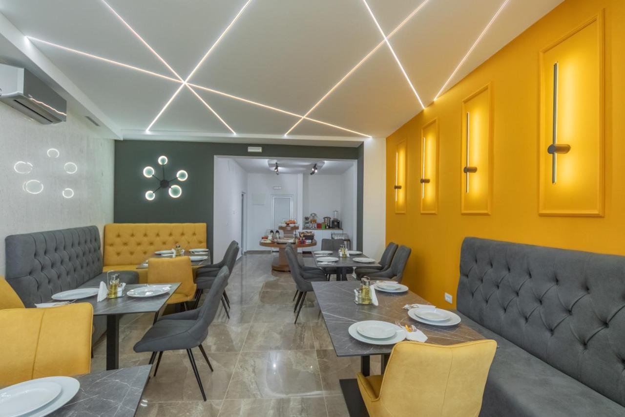 بار Hotel Ms المظهر الخارجي الصورة